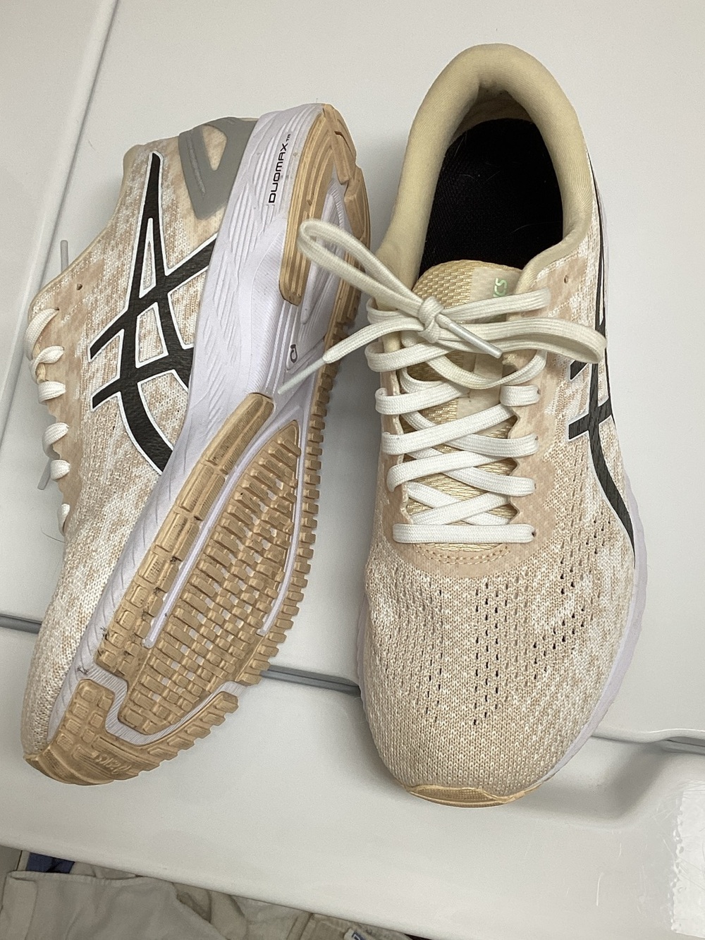 Asics Beige Knit Running Shoes with Black Logo - Picture 5 of 7